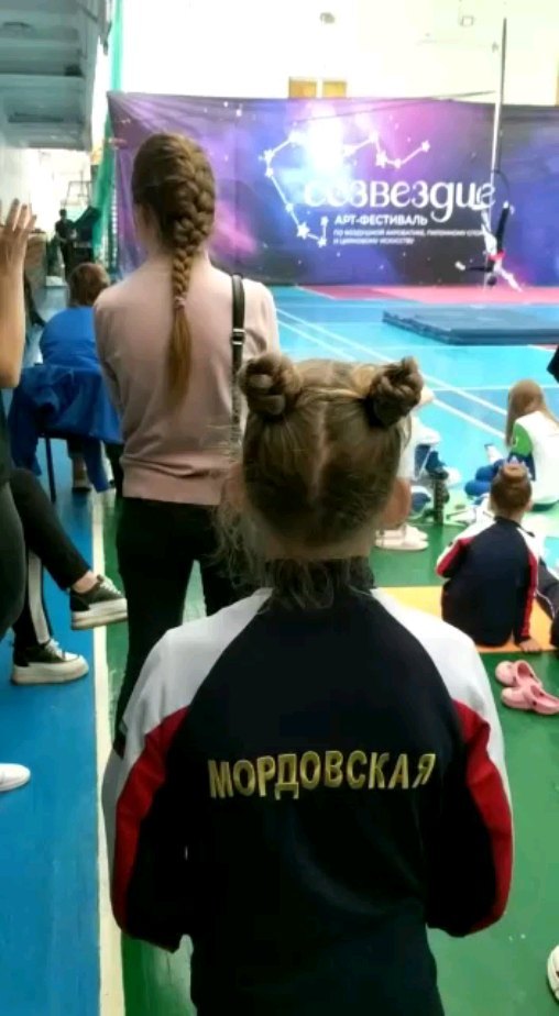 ira_mordovskaia в LOOKY. #воздушнаягимнастиканакольце,#воздушнаягимнастика,#воздух,#спорт. За красивым номером ...