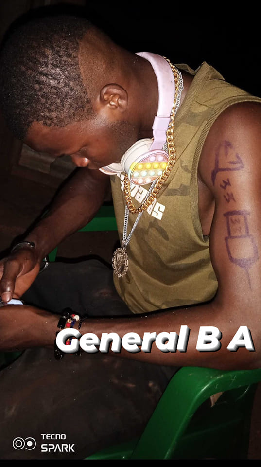 generalbaisn в LOOKY. #trending. Le cœur ❤️ sous le D...