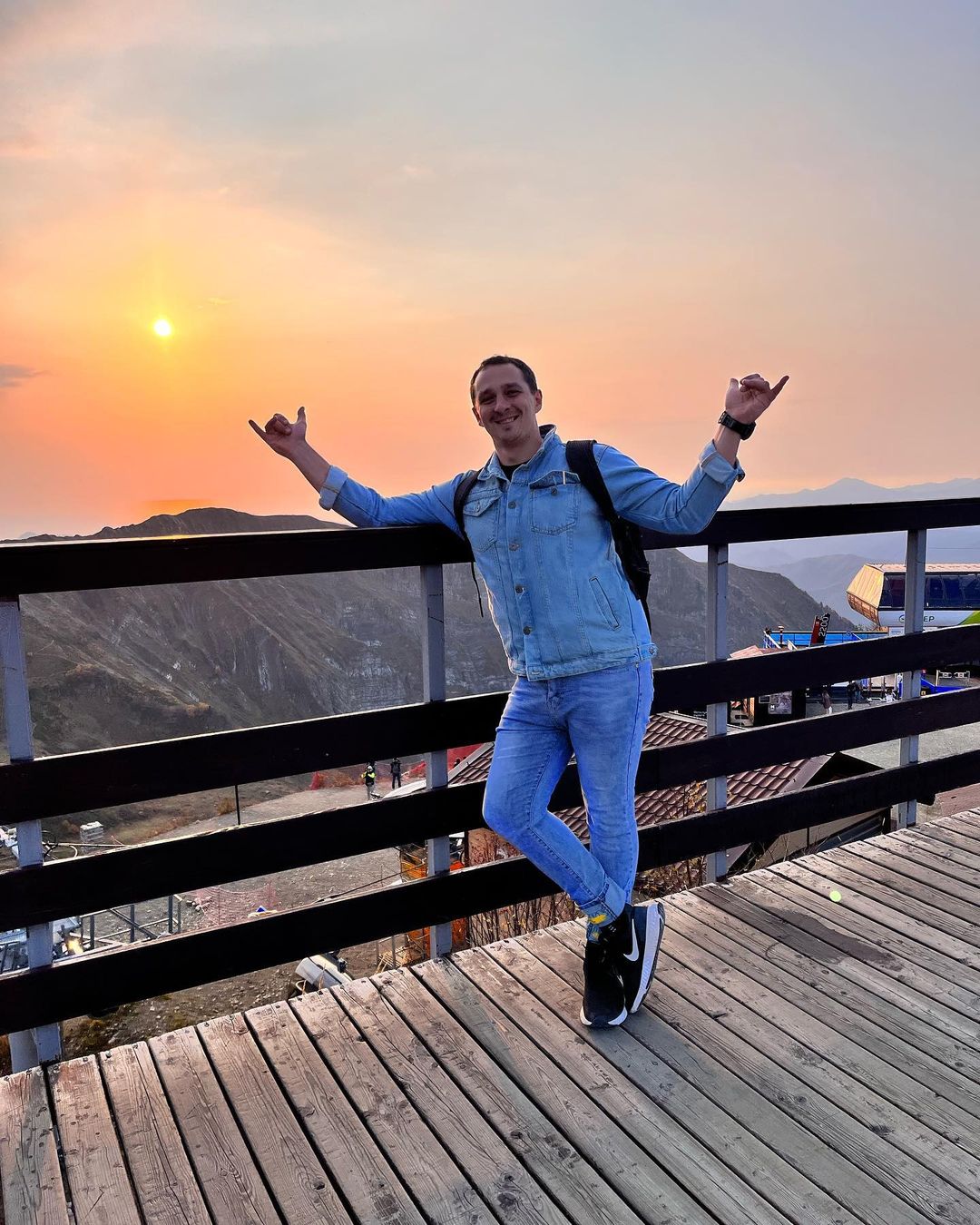 lebedeva_travel_agent in LOOKY. . ✅Поддержите малый би...