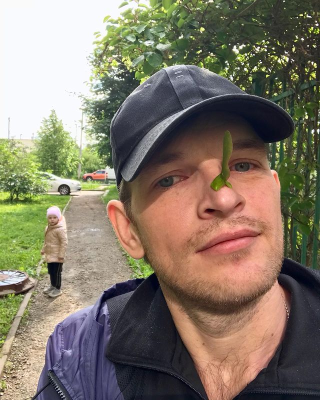 anton.i.vanov в LOOKY. . Найдите дитё на фото...