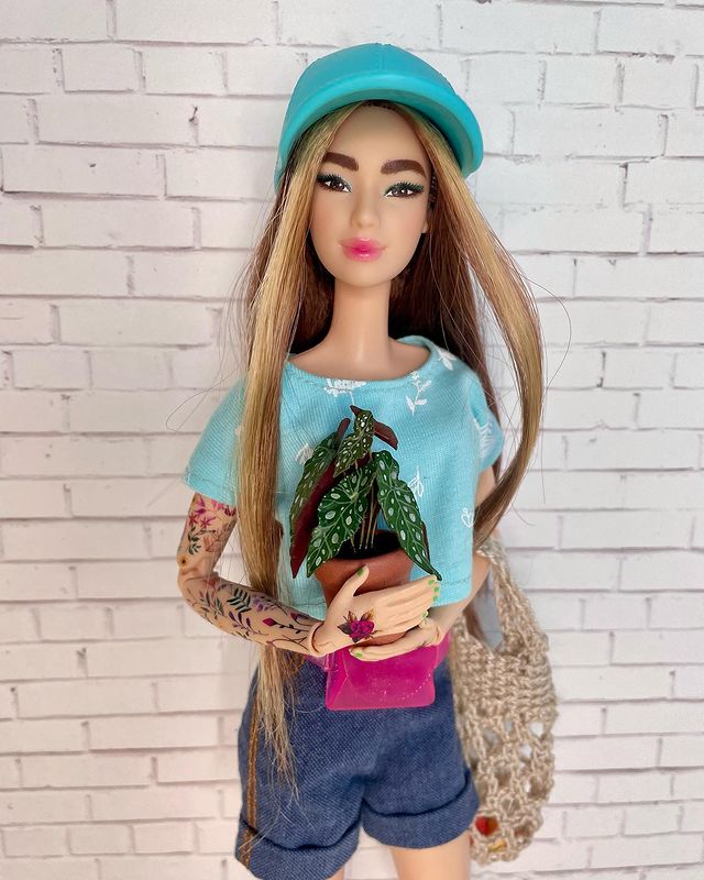 yablochki_v_karameli в LOOKY. #barbie,#barbiebmr,#barbiemania,#barbiedoll,#barbiestyle,#barbiebmr1959,#barbieloveis,#barbieyoga,#barbieyougaasha,#barbietrishel,#barbiesummer,#gingerbarbie,#barbietopmodel,#barbiefashionistas,#barbiefashionistas,#barbie_spb,#barbieworld,#barbiephotography,#barbiecollection,#barbieextra1,#barbieextramillie,#barbiefashionfever. 🩵🌱🩵

Лилу сегодня...