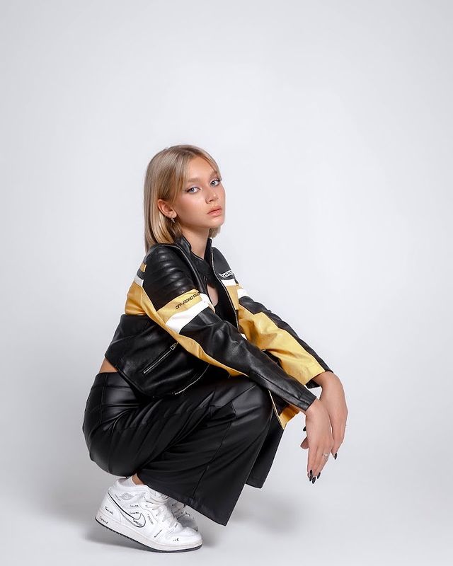 blondy_ast в LOOKY. . @sbragincom Спасибо,...