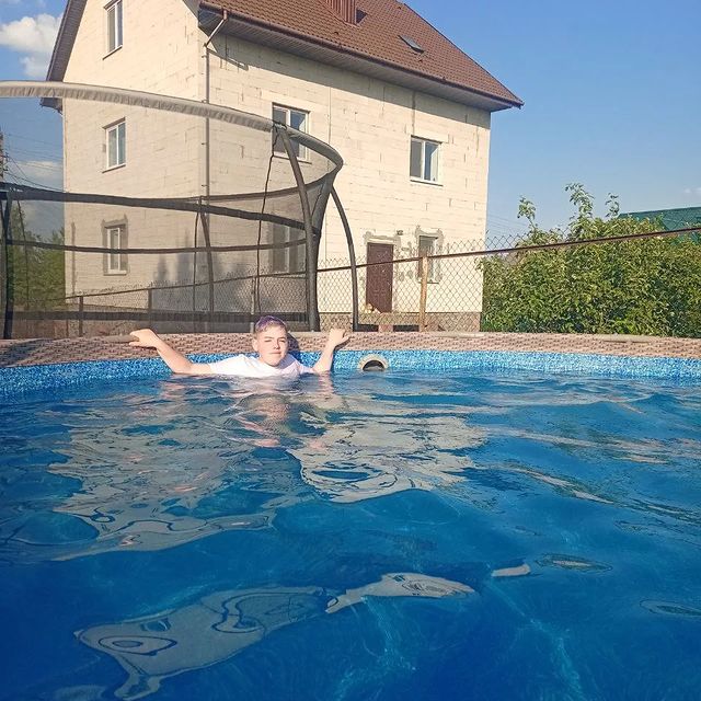 theloki357 в LOOKY. #life,#summer,#swimming,#swimmingpool,#top,#photo,#video,#instagram,#instalike,#instagood. Temporada de piscina...