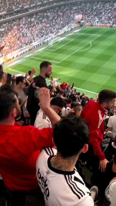 1903mertpekuz в LOOKY. #beşiktaş. #beşiktaş
