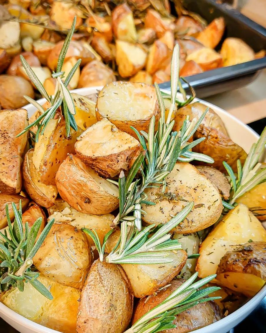 veselov_ss в LOOKY — МОЛОДАЯ КАРТОШЕЧКА И СВЕЖИЙ РОЗМАРИН - бомбезно вкусно!😁😁�