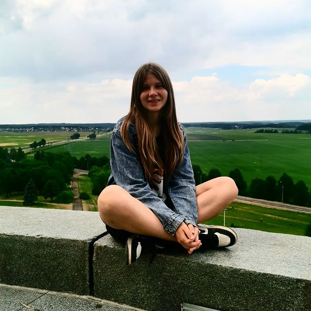 veronika_tsup в LOOKY. . Бессмысленно осмысли...