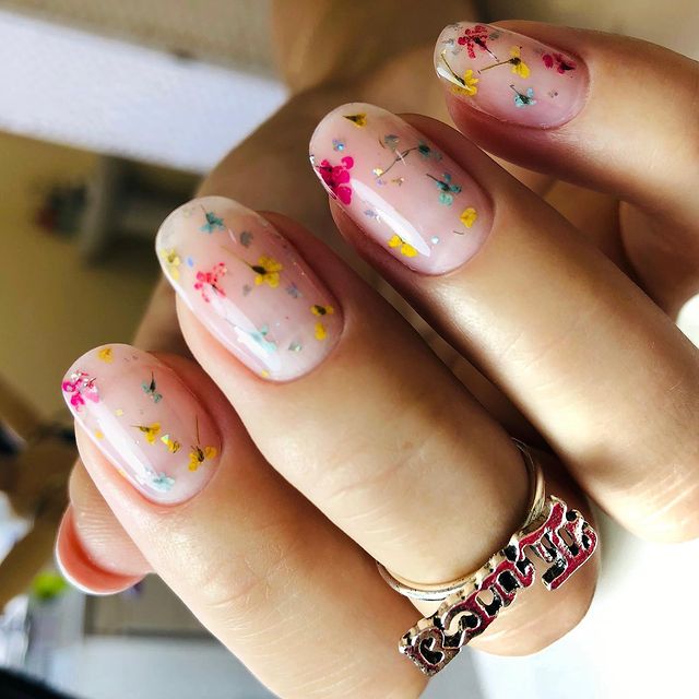 natysik_nails_mv в LOOKY. #наращиваниеногтей#коррекцияногтейгелем#коррекцияногтей#комбиманикюр#аппаратныйманикюр#ногти#минеральныеводы#ногтикмв#топмастеров#педикюр#аппаратныйпедикюр#топ. Сегодня прям лето по...