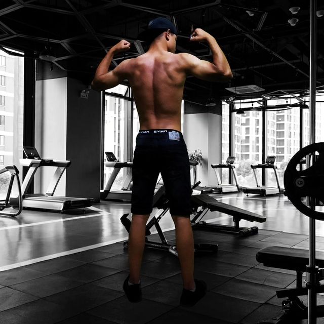 acvedomanuell в LOOKY. #fitness,#gym,#flowers
#venezolano,#hombre,#ａｅｓｔｈｅｔｉｃ. Detrás de algo siemp...