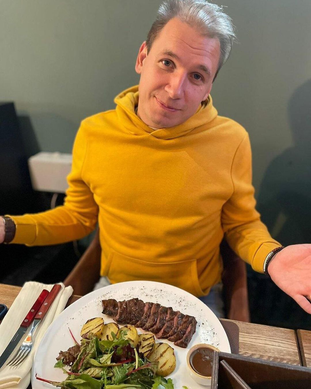 fork.restobar в LOOKY — ❤️ Мы знаем, что нашим любимым гостям не нужно искать причин