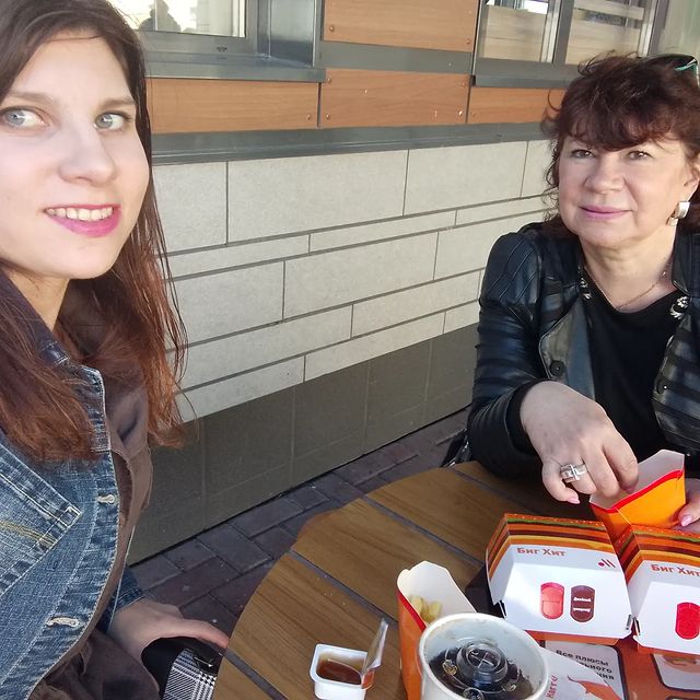katya______stories в LOOKY. . Прогулка по городу