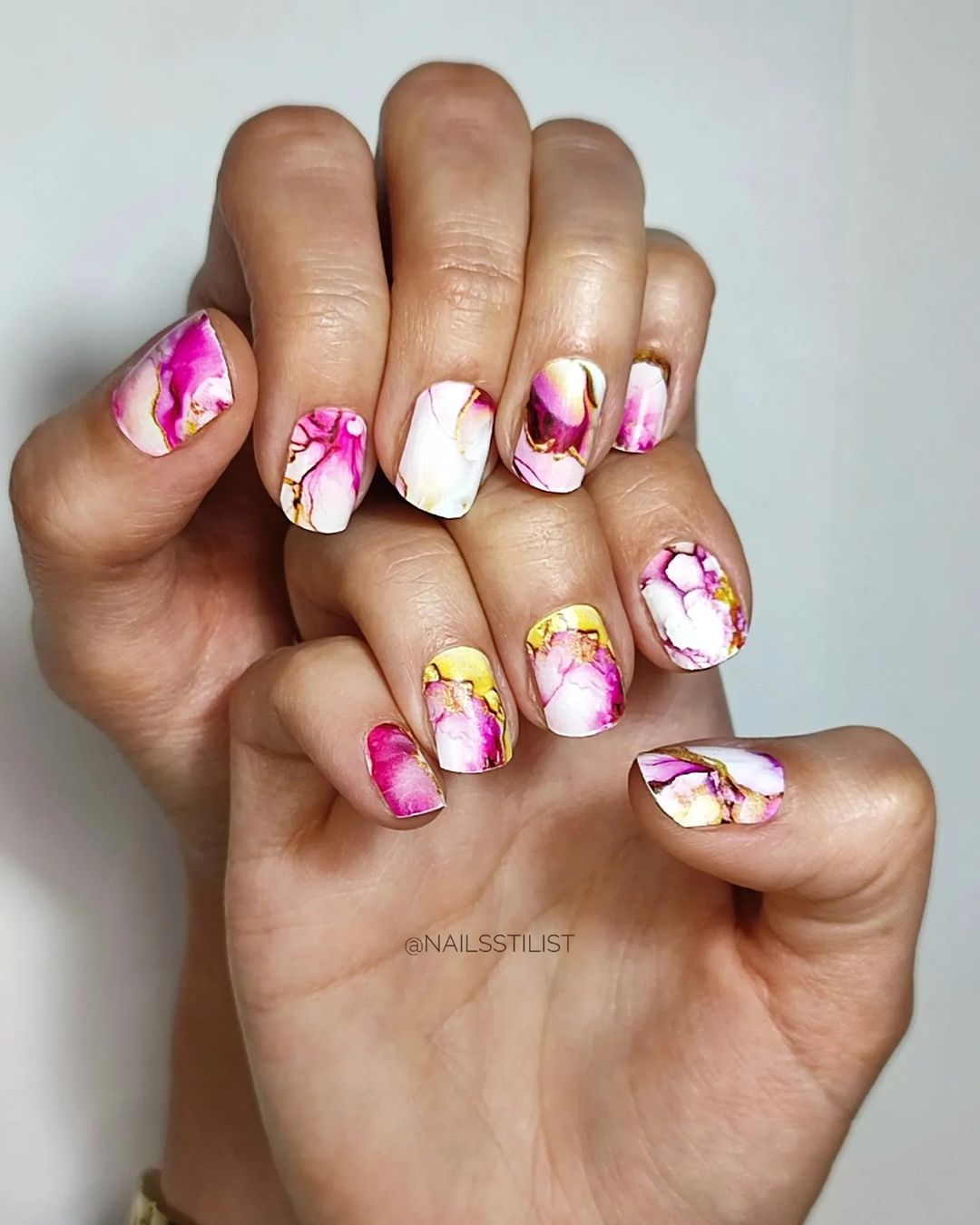 nailsstilist в LOOKY — Тут должен был быть текст про цену и ценность, экологичность
