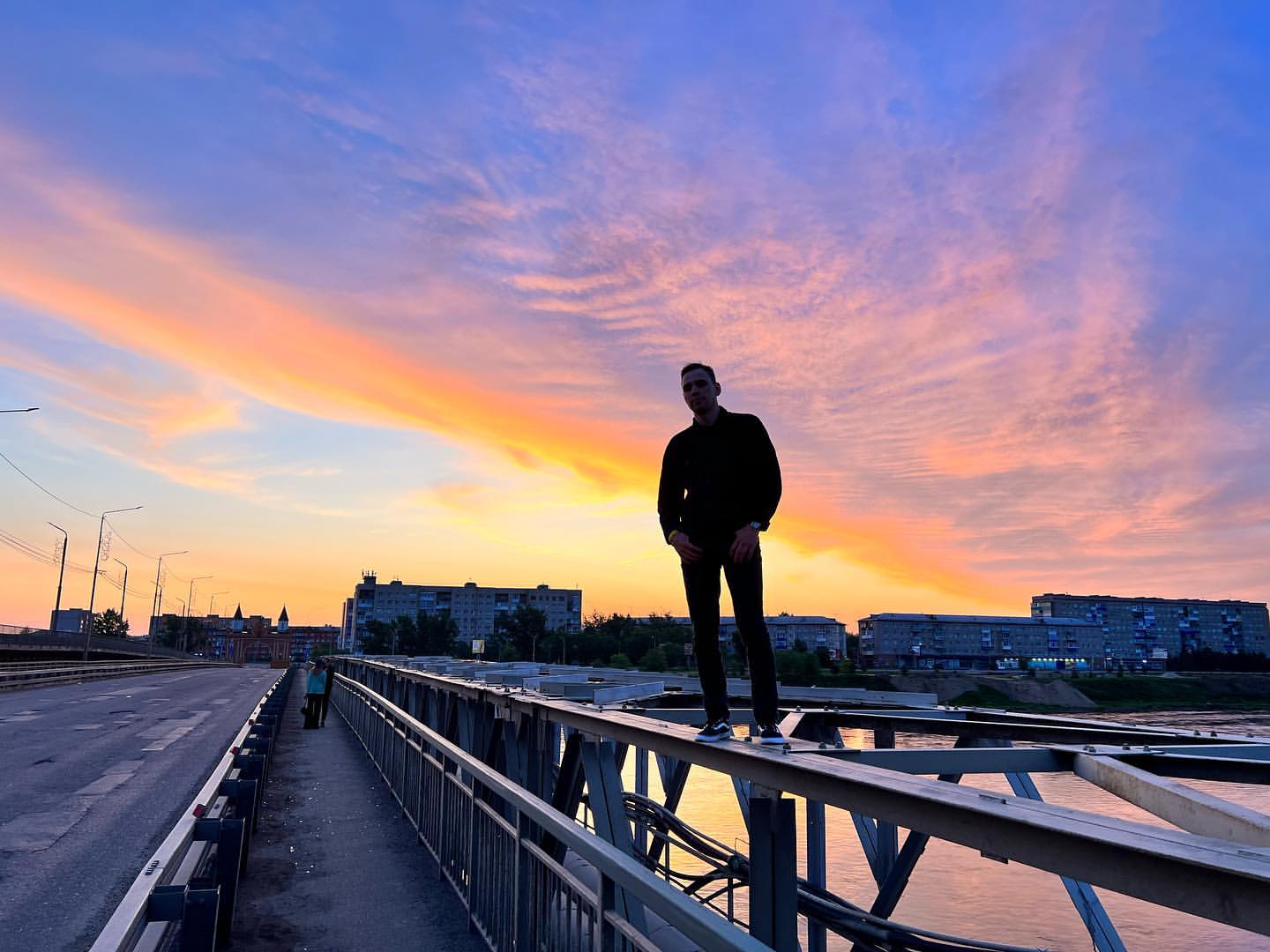 kirill_skory в LOOKY. . Вы все такие «Ау!»
А...
