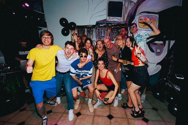 rafalsky.andrey в LOOKY. . Wet Kitty Party. Спа...