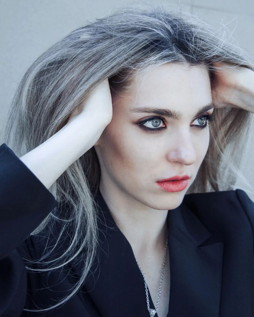 anastasia_shvets_ в LOOKY — Главная жизненная задача человека — дать жизнь самому себе, 