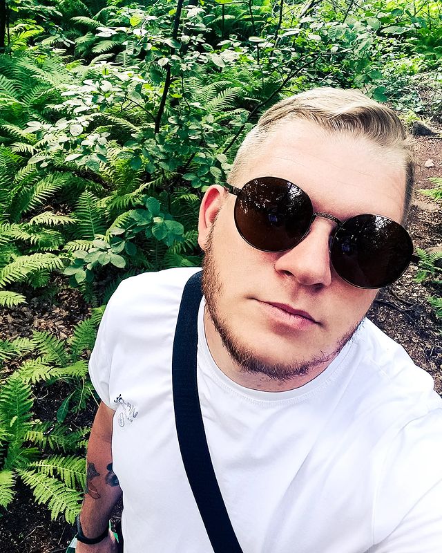 raven_dimitry в LOOKY. #DmR,#raven,#макскоржневажно,#зелень🌿,#морда,#дваглазадвастекла. Для того что бы напи...