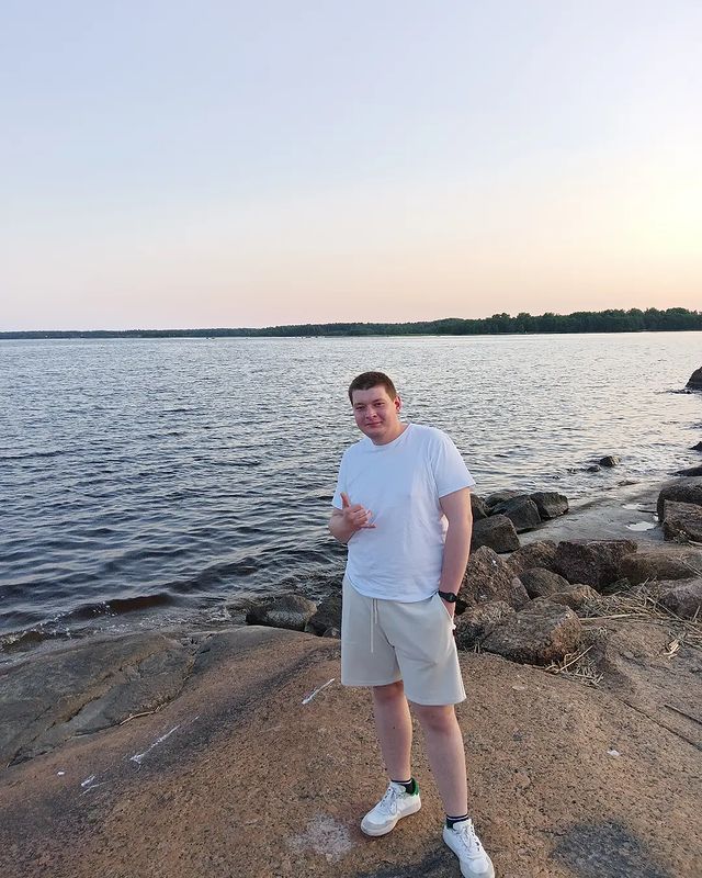 aleksandrovi4_02 в LOOKY. . null