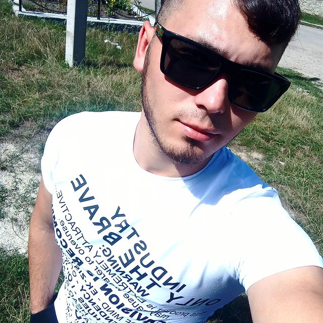 sc.viorel.777 в LOOKY. . null