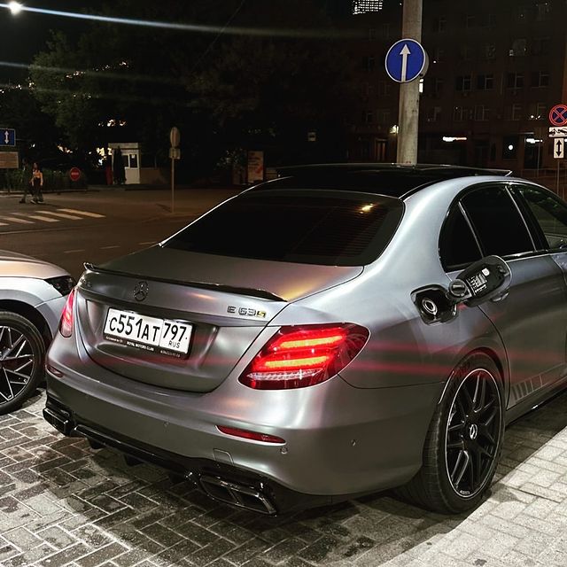 Amg в LOOKY. #brabus,#eclass,#4matic,#amg,#affalterbach,#cars,#kompressor,#amg63,#mercedesbenzamg,#amg63s,#w213,#e63,#e550,#brabus800,#amglovers,#amgperformance,#amgclub,#amglife,#amgpower,#amggang,#amglove,#63amg,#luxurycars,#v8biturbo. E63s W213

#brabus #...