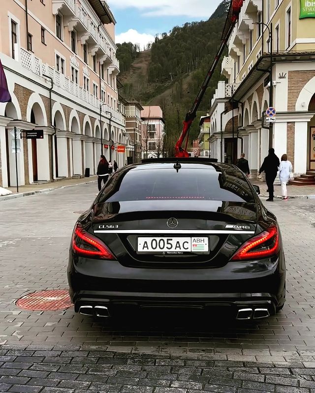 Amg в LOOKY. #w218,#cls550,#cls500,#cls55,#cls63,#cls63amg,#cIs400,#cls250,#cls450,#cls63s,#cls53,#clsgang,#cls55amg,#cls350,#mercedescls,#w219,#clsamg,#mercedesbenzcls,#cls53amg,#c257,#c219,#cls,#c218,#cls500amg,#cls550amg,#clsclass. 🍌
CLS W218
⠀ 
@benz...