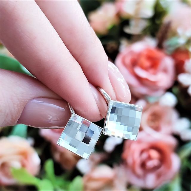 purple_pin в LOOKY. #серьгигеометрия,#квадратныесерьги,#серьгисеребро,#серебро925пробы,#классическиесерьги. Классика 👌

Сережки...