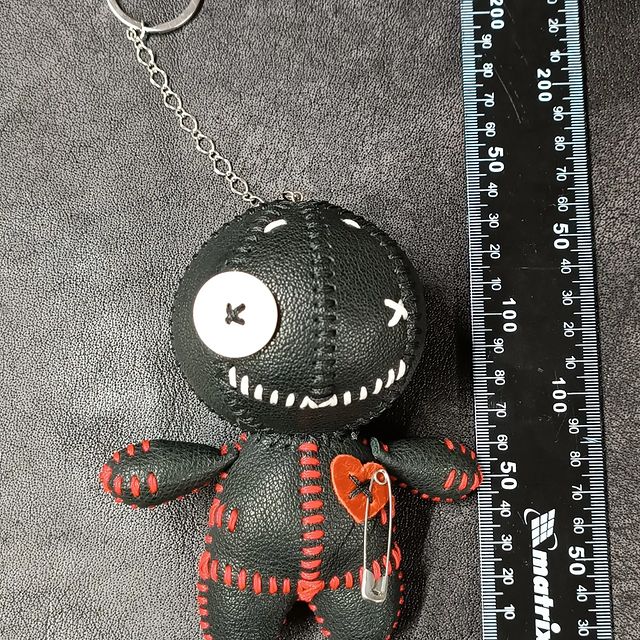 red2july в LOOKY. #брелокизкожи,#ручнаяработа,#handmade,#куклавуду,#voodoodoll,#voodoo. Брелок Кукла "Вуду" ...