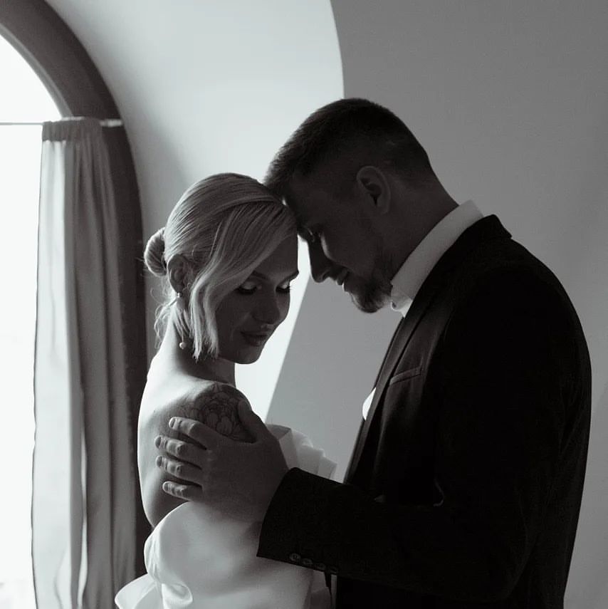 tanya.protopovich в LOOKY — Mk @nefformatstudio
Dress @marryme_bridal 
Flowers @spasibo_