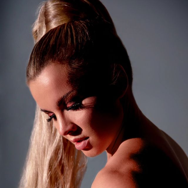 mua.anastasya.krasiy в LOOKY. #макияжмурманск,#макияжнафотосессию,#красивыелюди,#красий. Твоя пронзительная н...