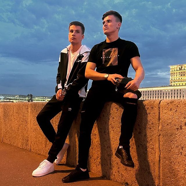 leonwiesse в LOOKY. . null