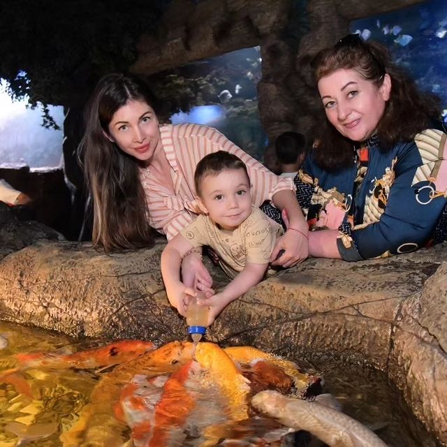 alyoshina_tata в LOOKY. #тцрио,#акионариум,#москва,#выходныессемьей,#лайктайм💎💎💎,#рыба,#прикормрыбы,#развлечениедлядетей,#моямосква,#люблюжизнь,#впечатлениярядом. Хороший день!

#тцри...