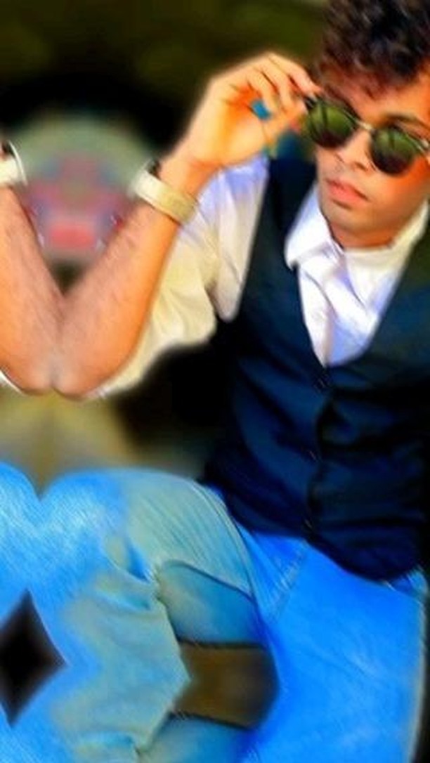 jay_amol_singh_09 в LOOKY. #cool,#handsome,#photooftheday,#photography,#share,#instagood,#instagram,#followforfollowback,#followers,#like,#black,#jayamolsingh. Naino wale ne😍

#co...