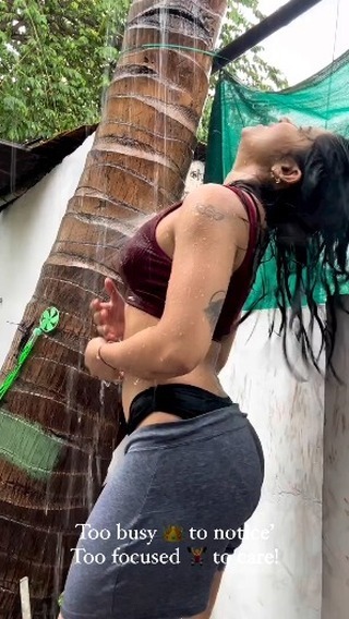 sofia9_official в LOOKY. #reels,#reelsinstagram,#reelsindia,#reelsindia,#reelsvideo,#reelsviral,#viral,#videoviral,#trend,#trending,#sofia,#sofiaansari,#onewomenarmy,#followformorevideos. Big fan of @sofia9__...