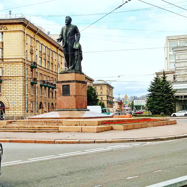 svetalana2.0 в LOOKY. . Памятник Калинину в ...