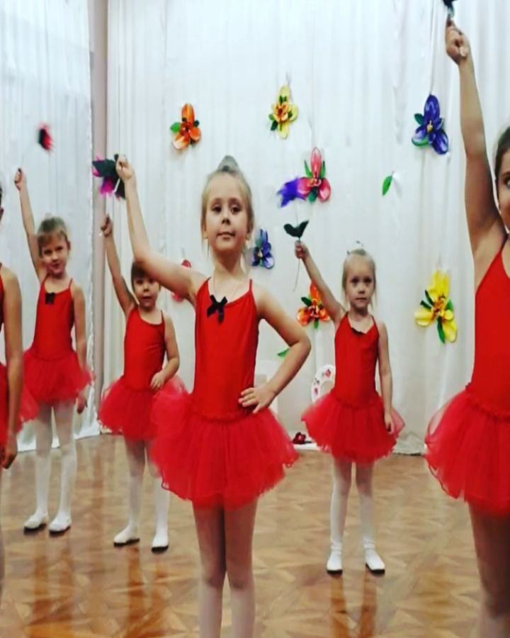 _olga_velichko_ в LOOKY. #детки,#детскиетанцы. Моя Любимка старател...