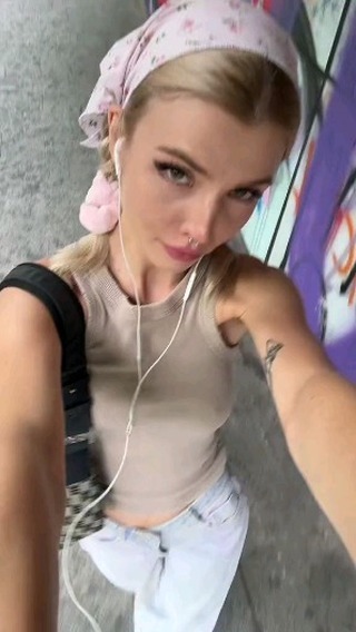 usskari в LOOKY. . null
