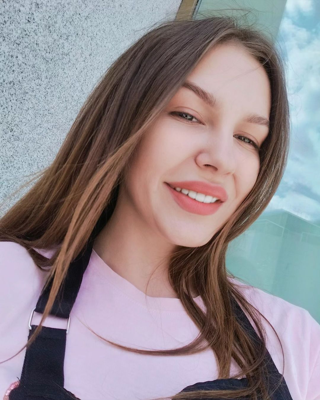 daiana.stepanova in LOOKY. . 🤍