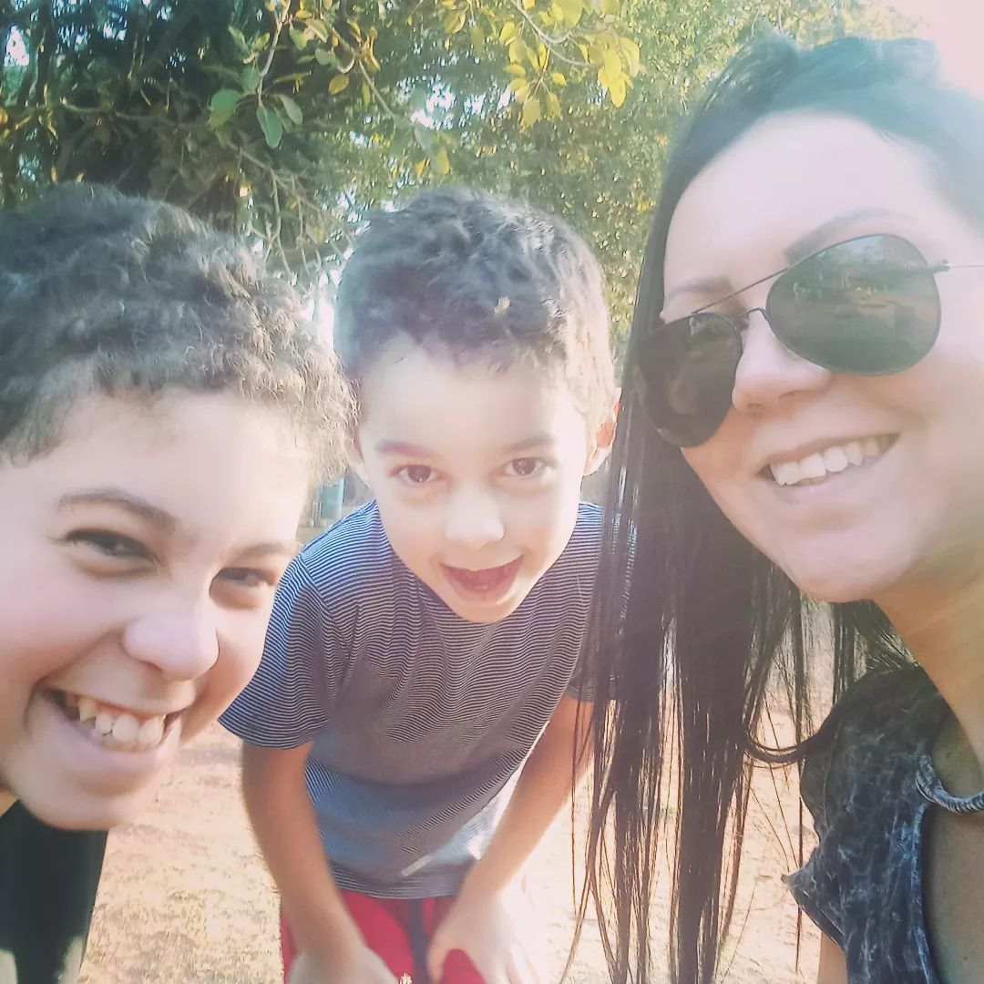 carol_cravoecanela