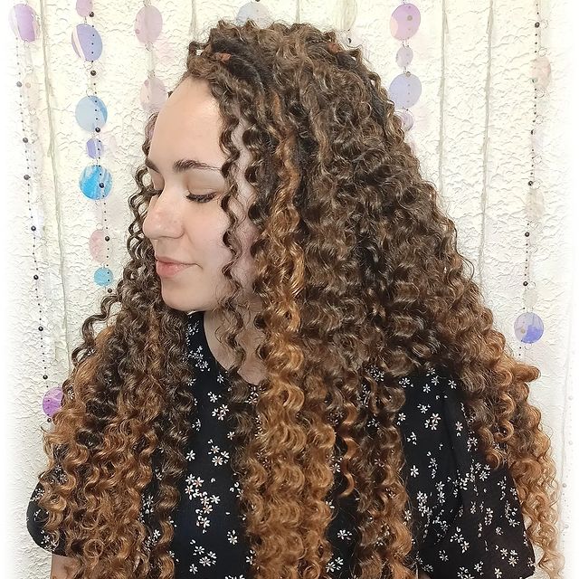 braids_space_tlt в LOOKY. . null