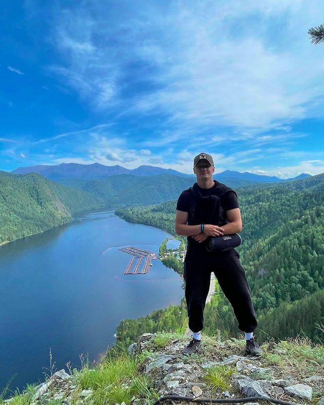 _____dobriy в LOOKY. . Потому мы радуемся, ...