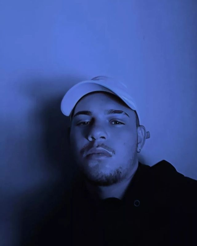 liperoys в LOOKY. #blue,#artista,#sdv_chuva,#sdvbrasil. bluish purple 💜
.
....