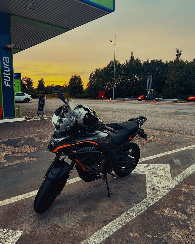 mikhail_ryzhov в LOOKY. #moto,#motorcycle,#мото,#russia,#bike,#мотоцикл,#motolife,#instagood,#fiveadvancedgloves,#voge,#vogerussia. #moto #motorcycle #м...