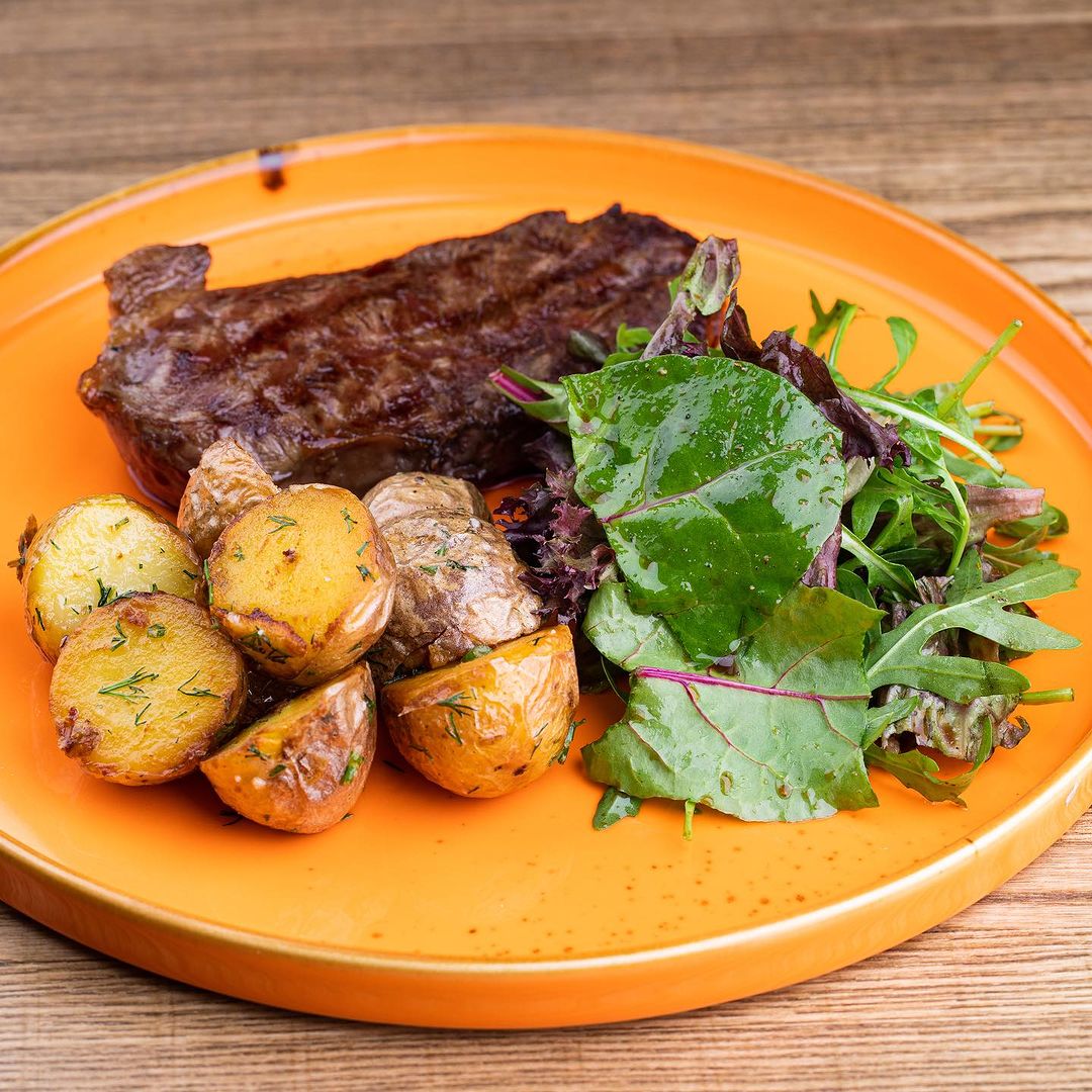 fork.restobar в LOOKY — Стейк-путешествие в РестоБаре Fork: исследуйте разные вариан