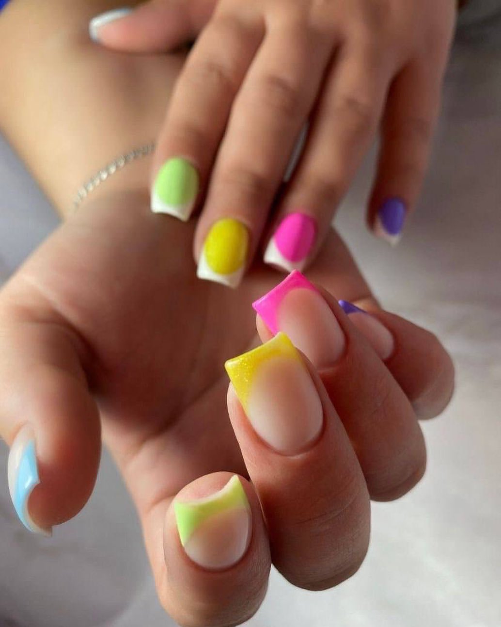 nail.elena.mv in LOOKY. . Четкий квадрат - это...