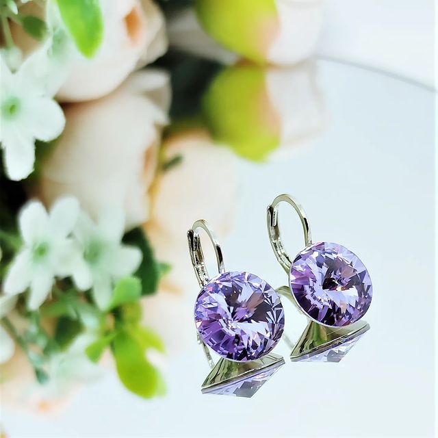 purple_pin в LOOKY. #серьгисваровски,#серьгисриволи,#серьгискристаллами,#сиреневыесерьги,#нежныесерьги. Сережки с риволи цве...