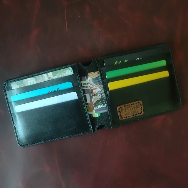 welundleathercrafts в LOOKY. #ручнаяработа,#натуральнаякожа,#изделияизнатуральнойкожи,#изделияручнойработы,#изделияизнатуральнойкожиручнойработы,#кошелекручнойработы,#кошелекизнатуральнойкожи,#кожаныйкошелек,#кошелекизкожи,#кошелекмужской,#кошелек,#портмоне,#портмонекожаное,#кожаноепортмоне,#портмонеручнойработы,#портмонеизкожи,#портмонеизнатуральнойкожи. ✅ Кожа КРС российско...