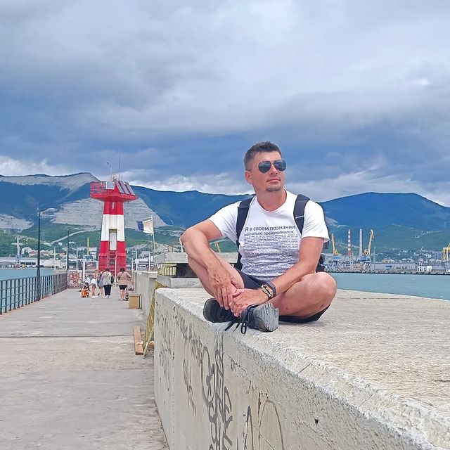 fullrango в LOOKY. #россия,#путешествиепороссии,#краснодарскийкрай,#новороссийск. Сфотай у маяка в Нов...