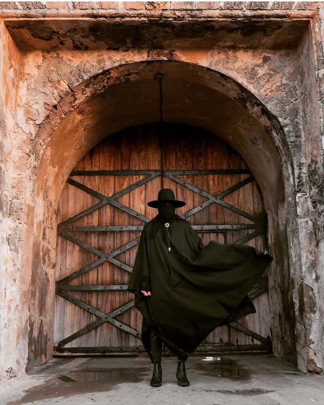 mohamad.hj.2026 в LOOKY. #music,#dark. 🕷️🕸️🖤🤘🏻
#witch ...