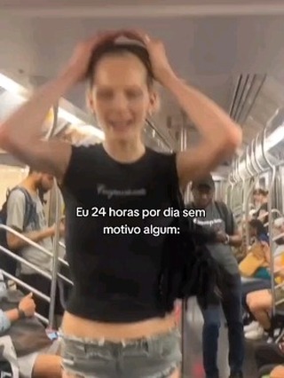 anasoarespvd в LOOKY. #lanadelrey,#angelinajolie,#tiktok,#reels,#fyp. Quem seguir vai namo...