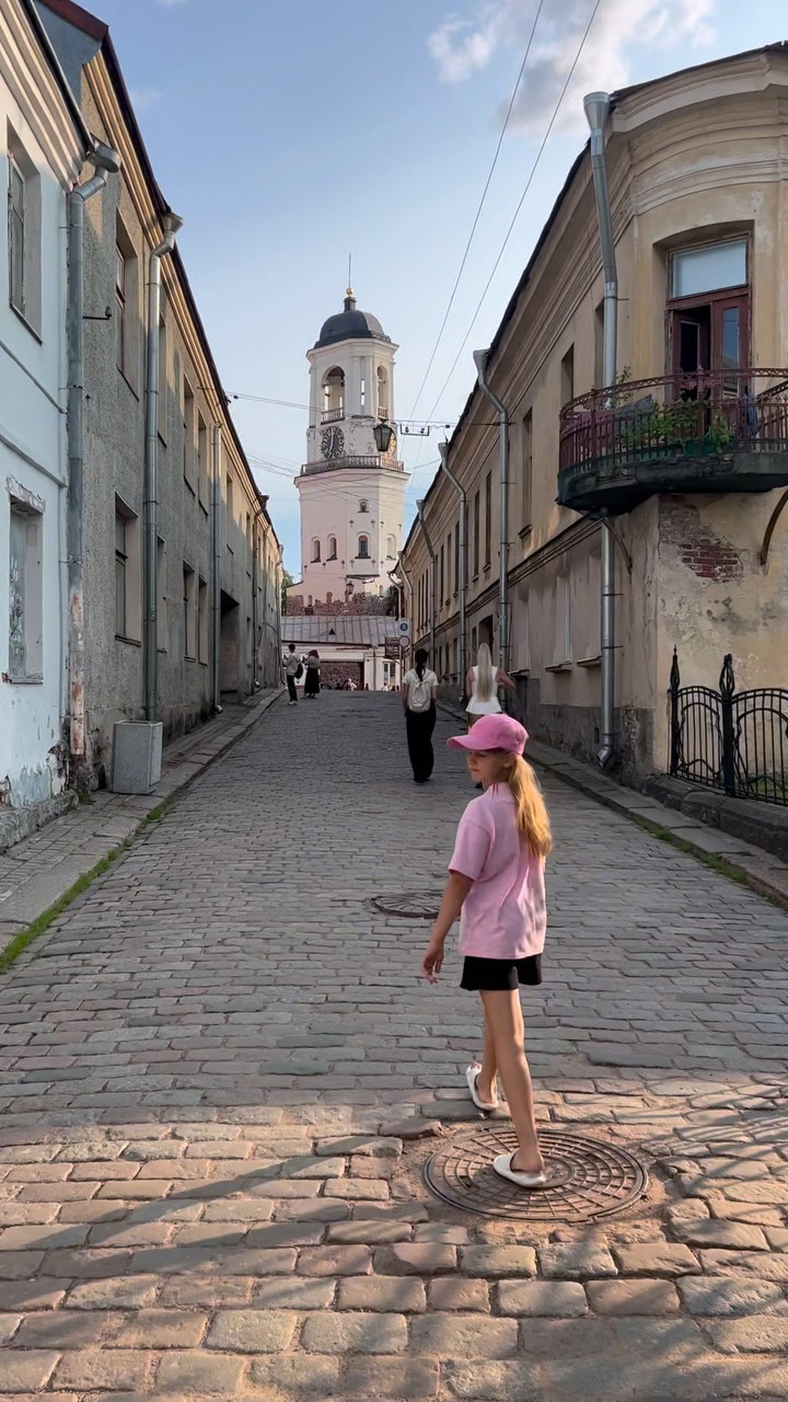 __natash_a в LOOKY. . Широка страна моя)