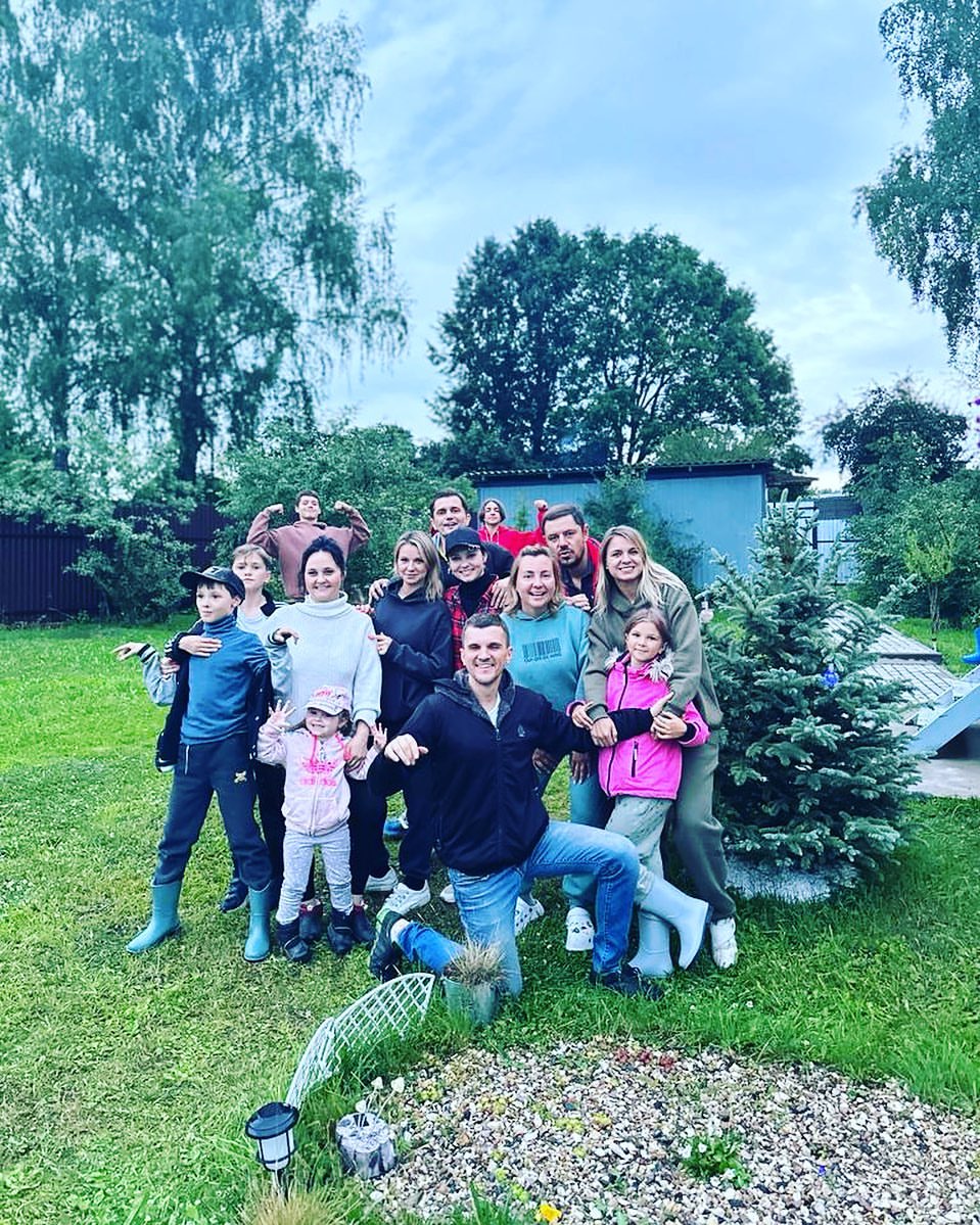katerrinka99 в LOOKY — Петь песни под гитару так, что завидуют соседи🤣Танцевать до