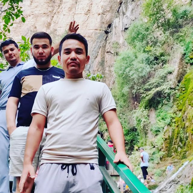 jamshid.__07 в LOOKY. . null